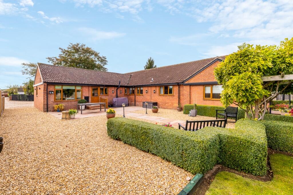 Red Gables (Donington)-12