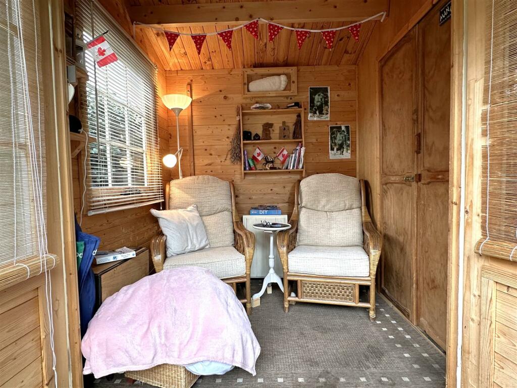 Timber Garden Room 039