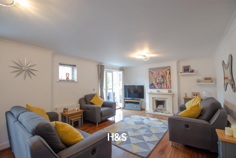 50 Woodshires Road - lounge.jpg