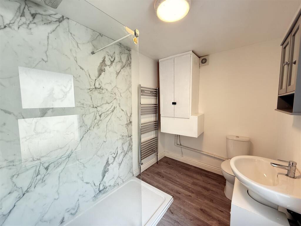 Shower Room 2