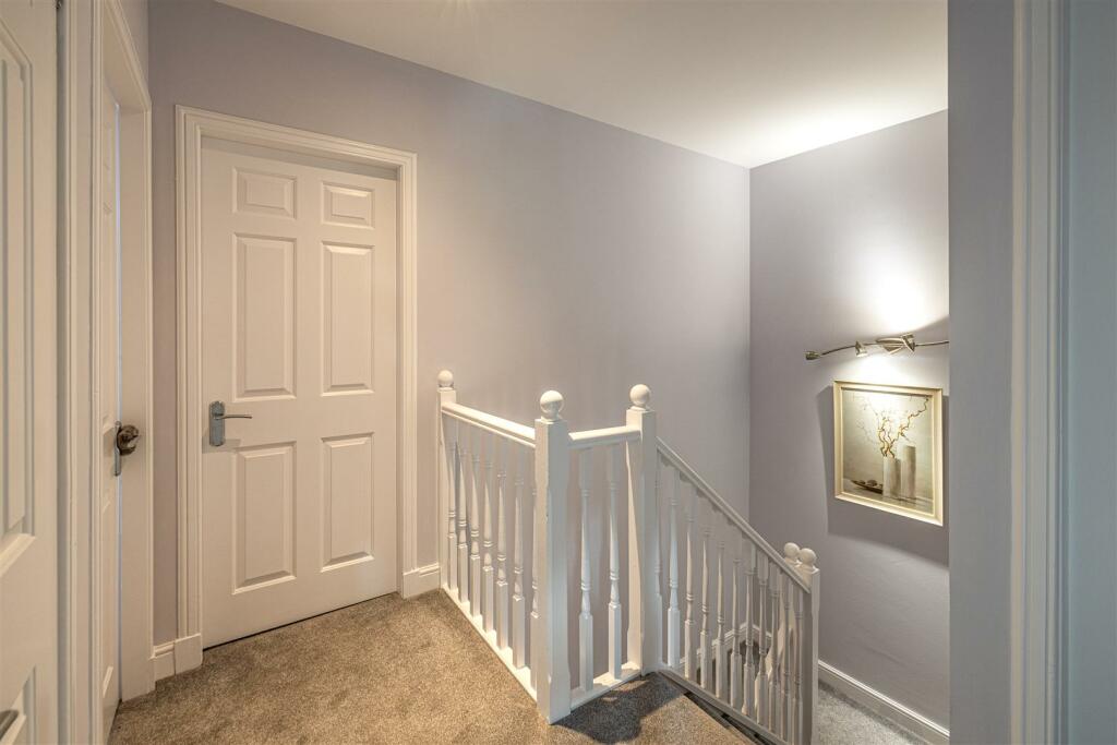 8 Tweedbank Avenue Tweedbank 31.JPG