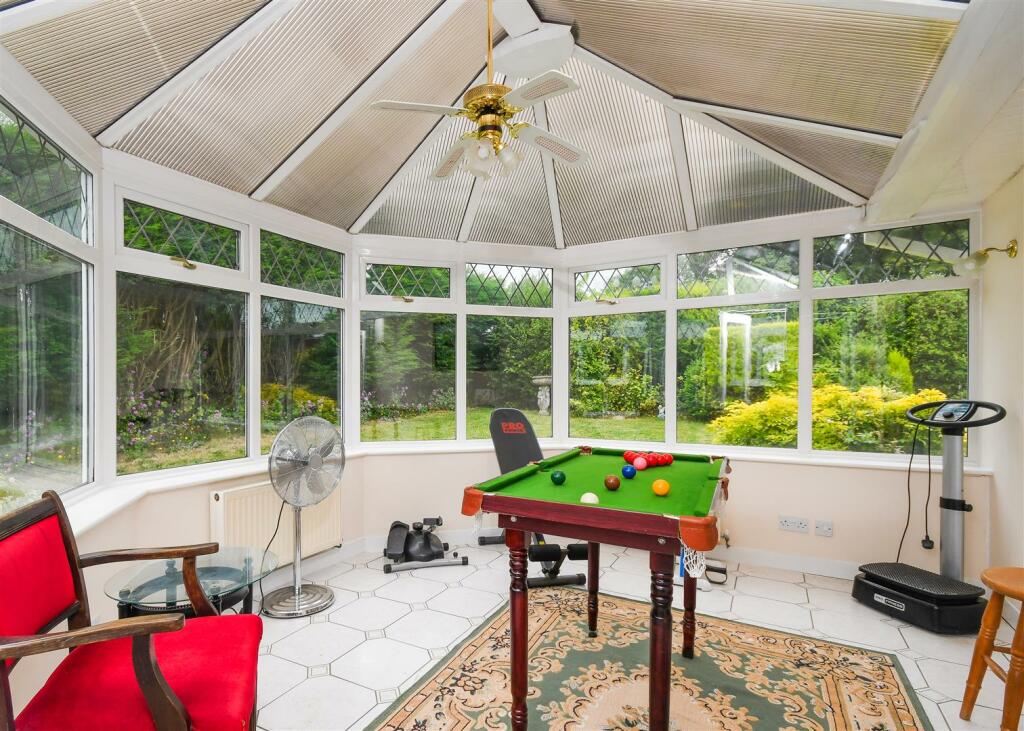 Lockside - Conservatory.jpg