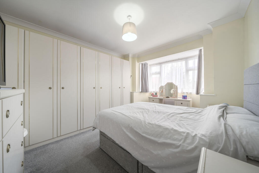 1295839-28-682d94...