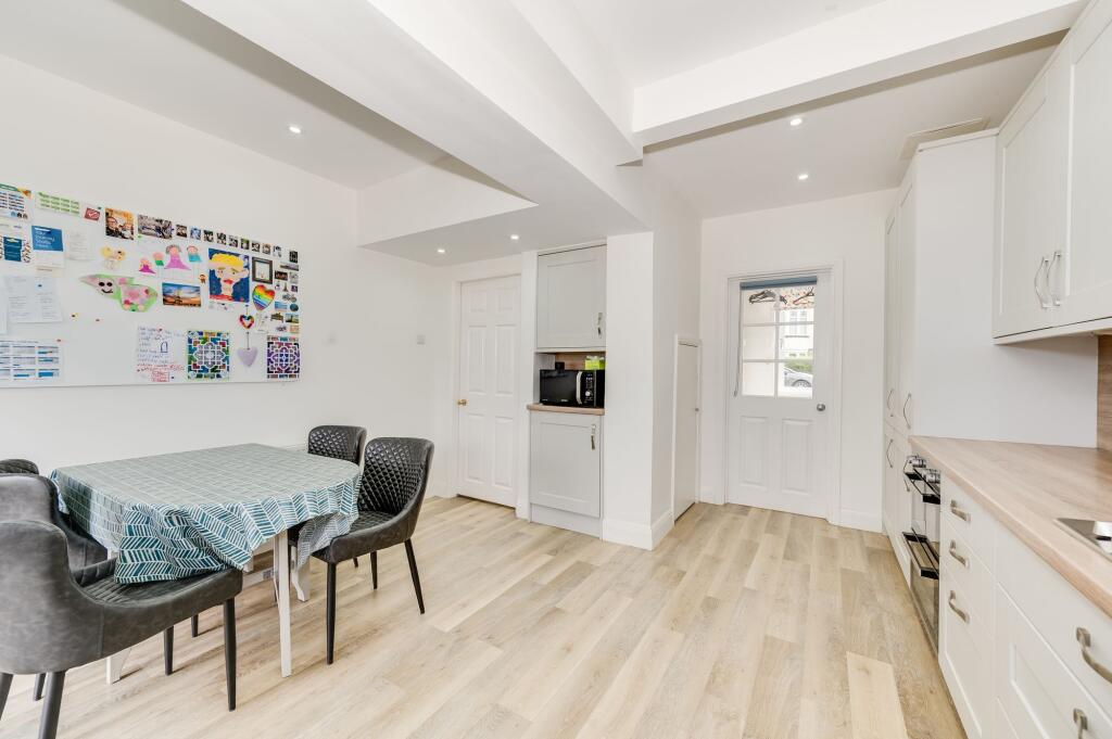 KITCHEN, SITTING ROOM AND LOUNGE