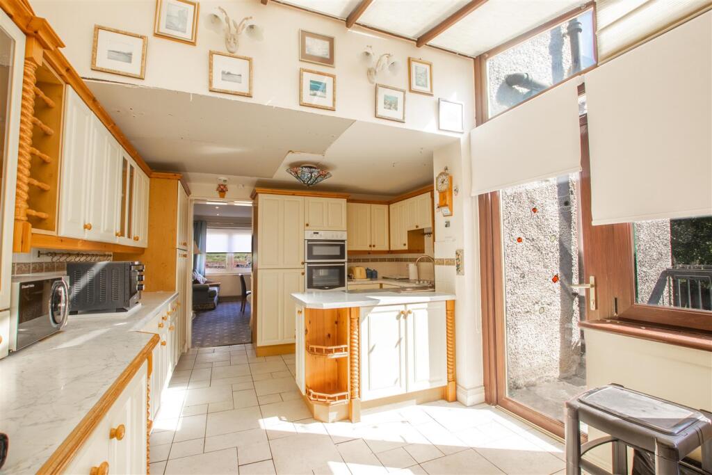 kitchen.v2.jpg