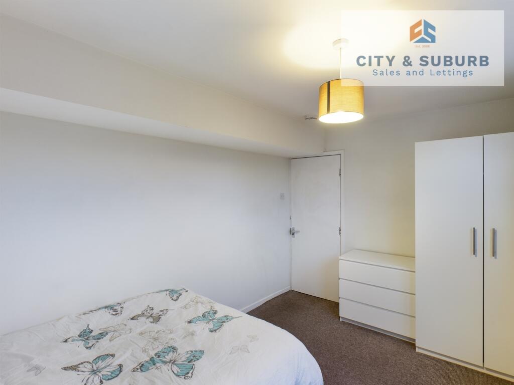 CAM00683P1-PR0112-STILL09