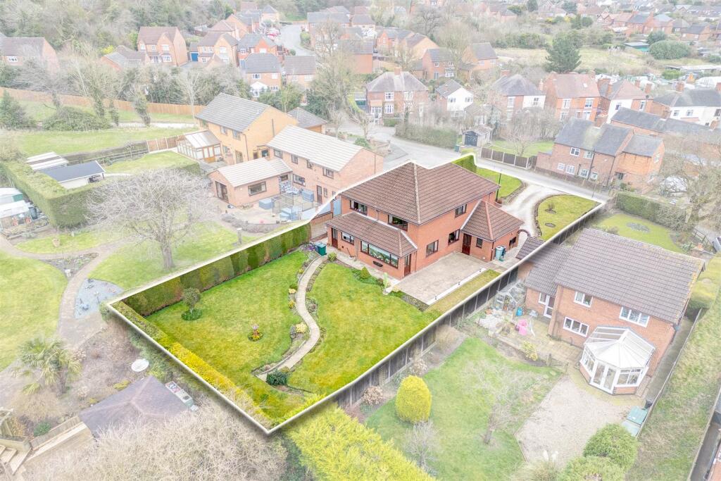 47 Rose Tree Lane, Newhall