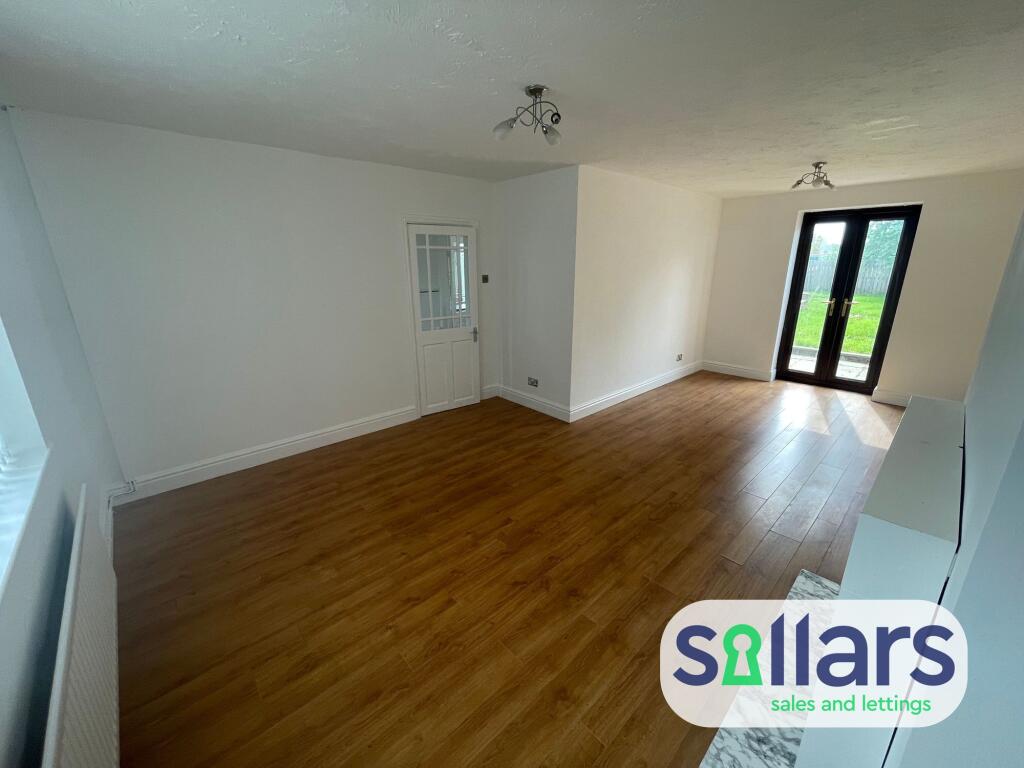 Living Room/Dining Room