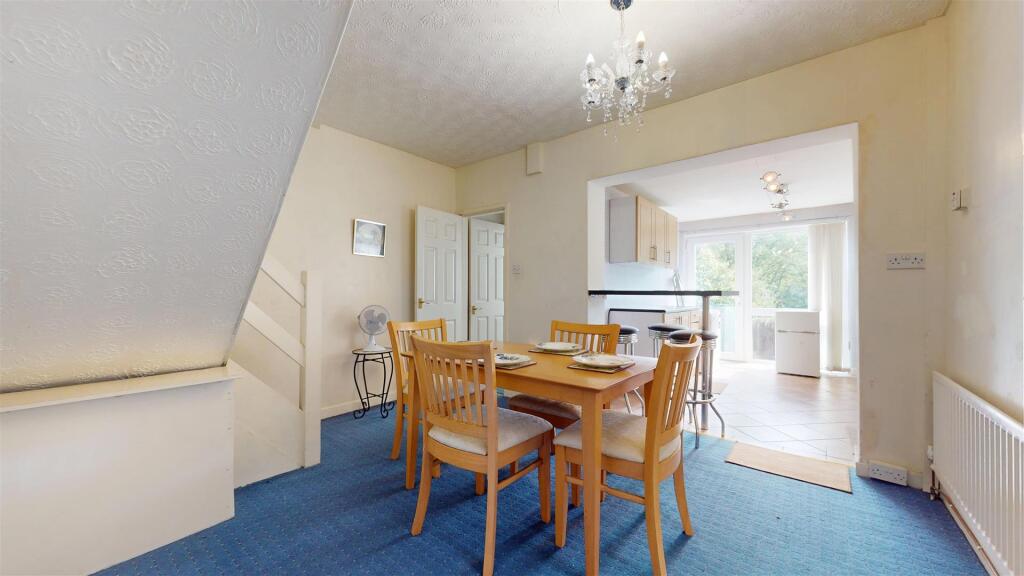 Chadwick Road Dining Area