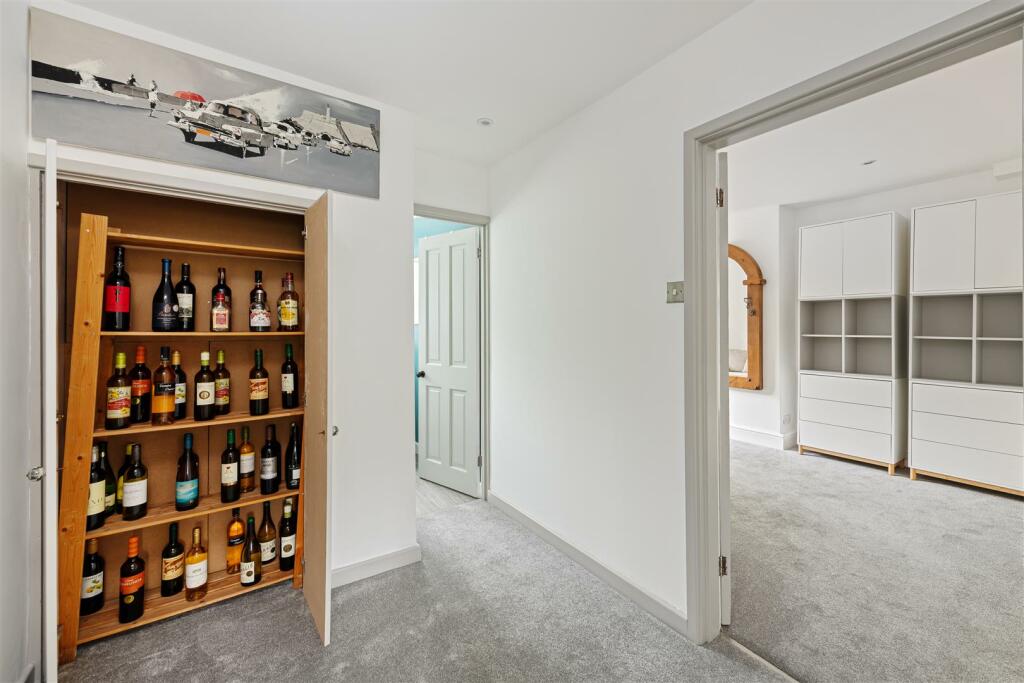 45 Huntingfield Road Hi-10.jpg