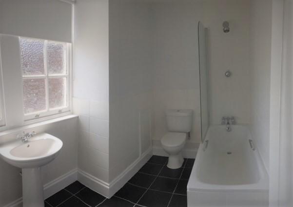 5.1 Bathroom Old Pic.JPG