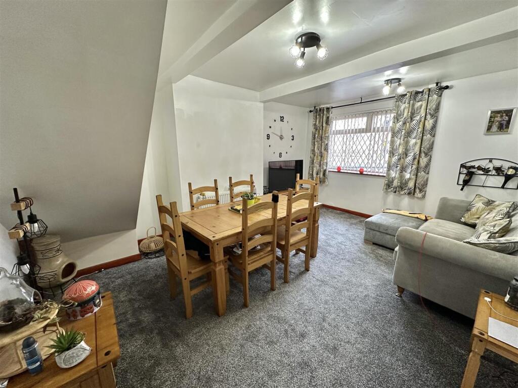 dining room.jpg