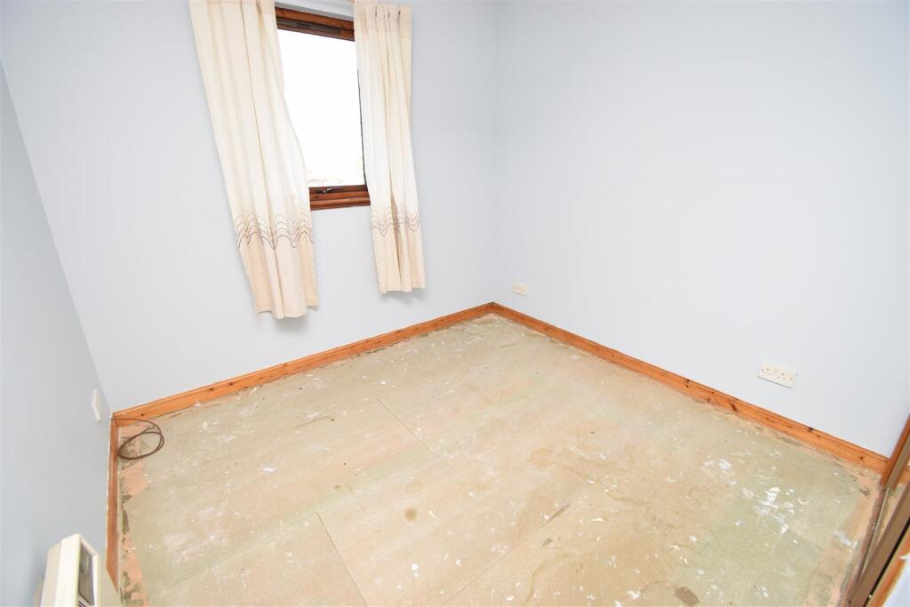 BEDROOM ONE.JPG