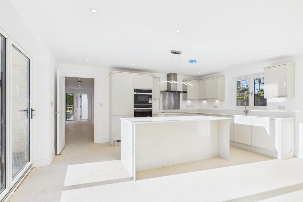 EweMove - Spalding - Pinstock Lane - Open Plan Liv