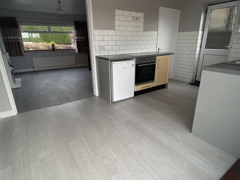 Dining kitchen