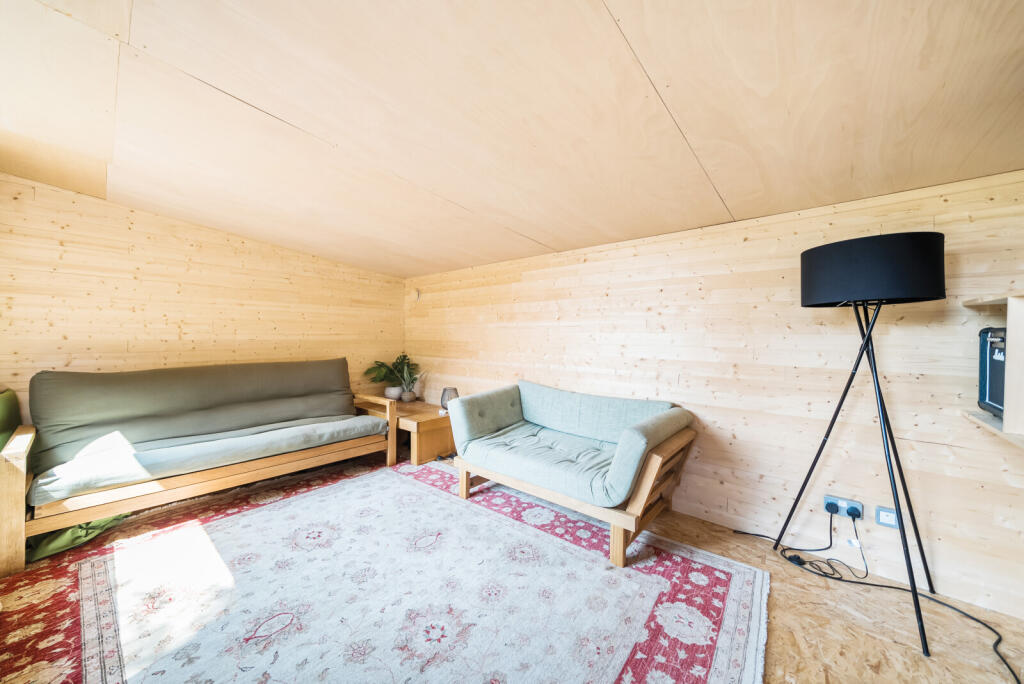 1310286-5-684c670...