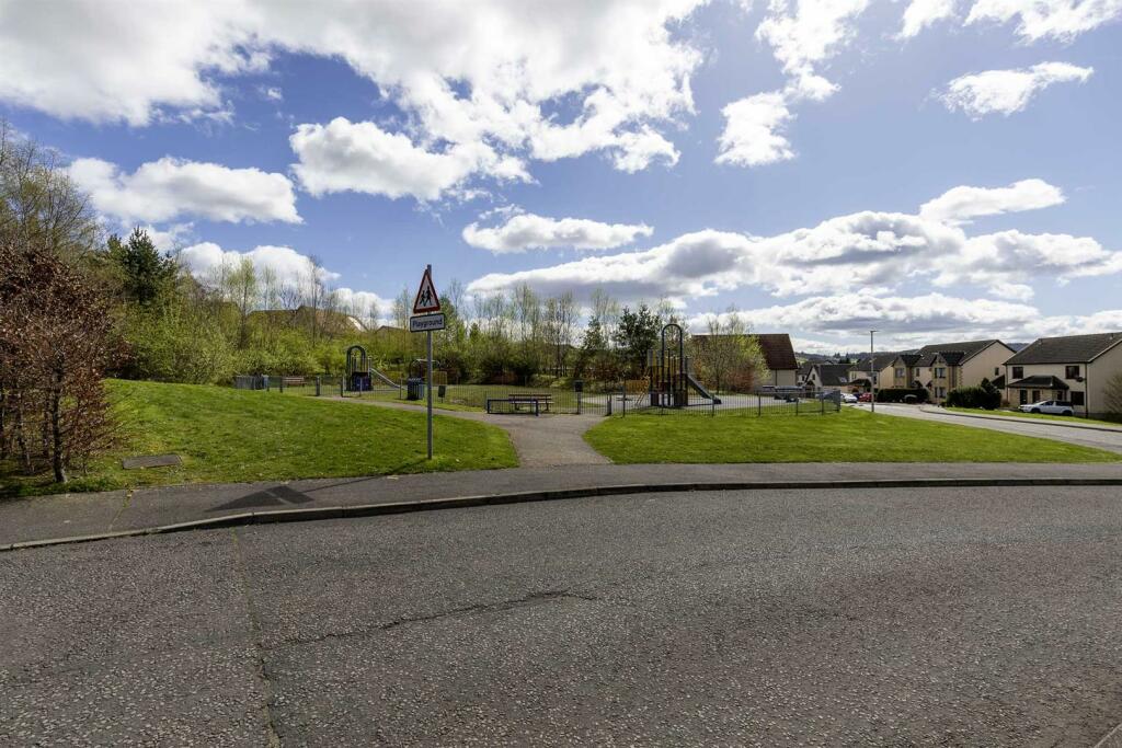 87 David Douglas Avenue, Scone - LR-2.jpg