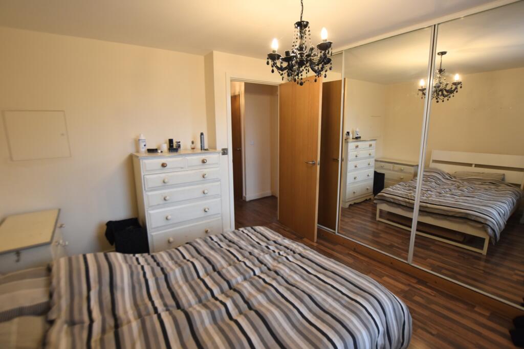 21 Amethyst House bedroom 2