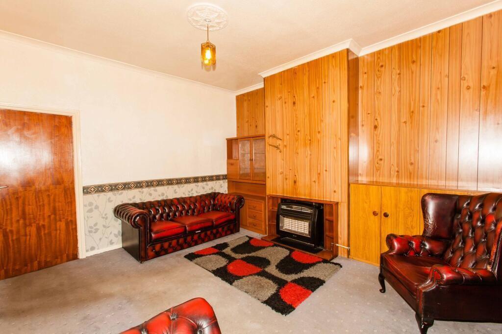 95 Hill Top, S44 6NJ