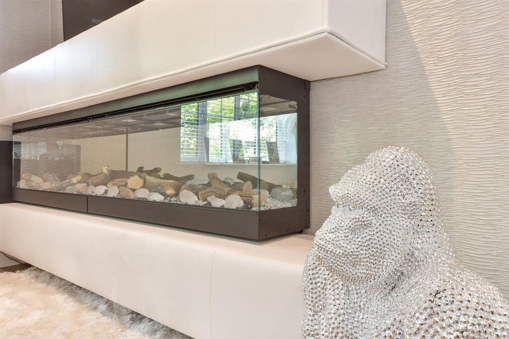 Internal Lifestyle Photograph