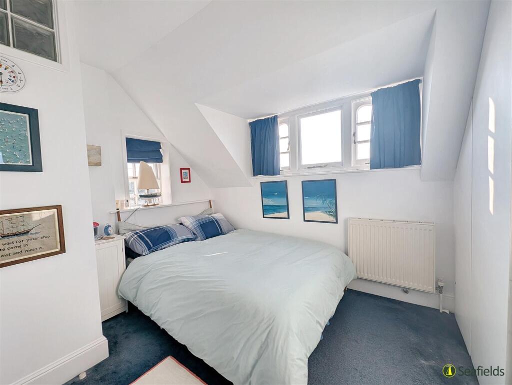 Bedroom.jpg