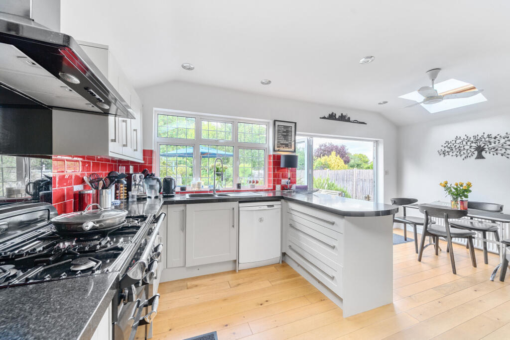 1318942-11-6866c8...