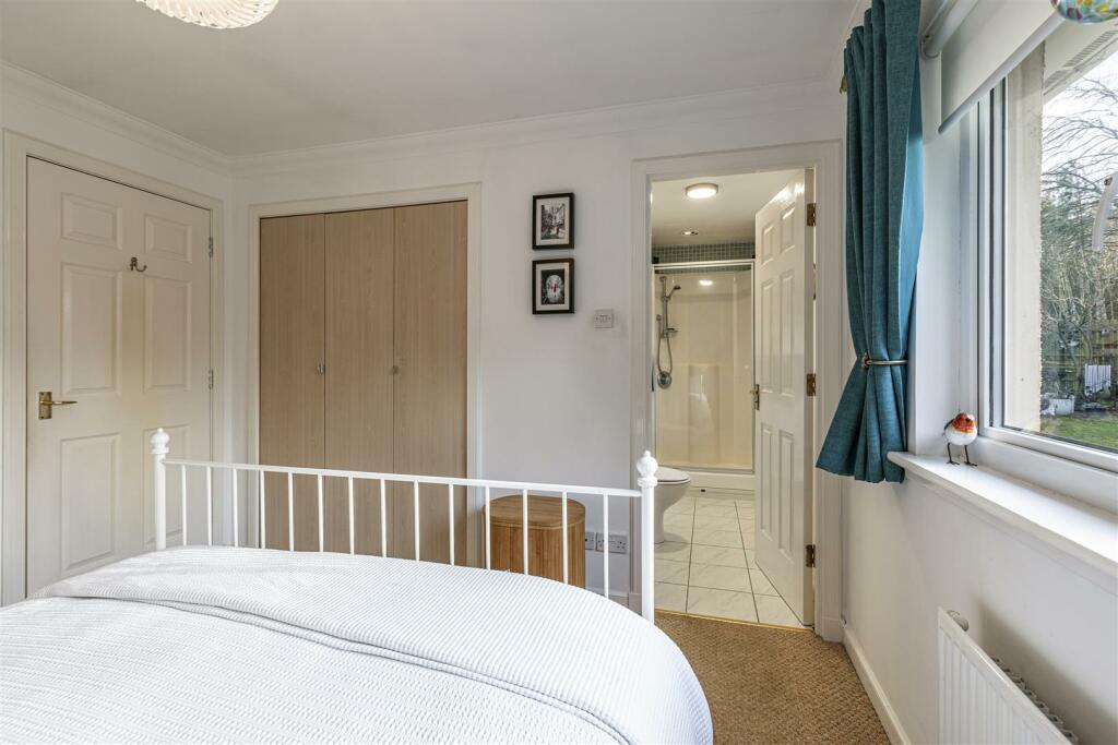 18 Cleuch Avenue North Middleton 27.JPG