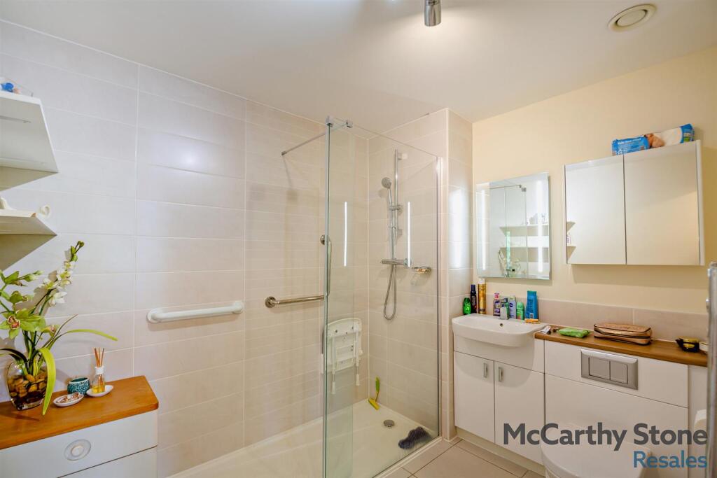 Ensuite