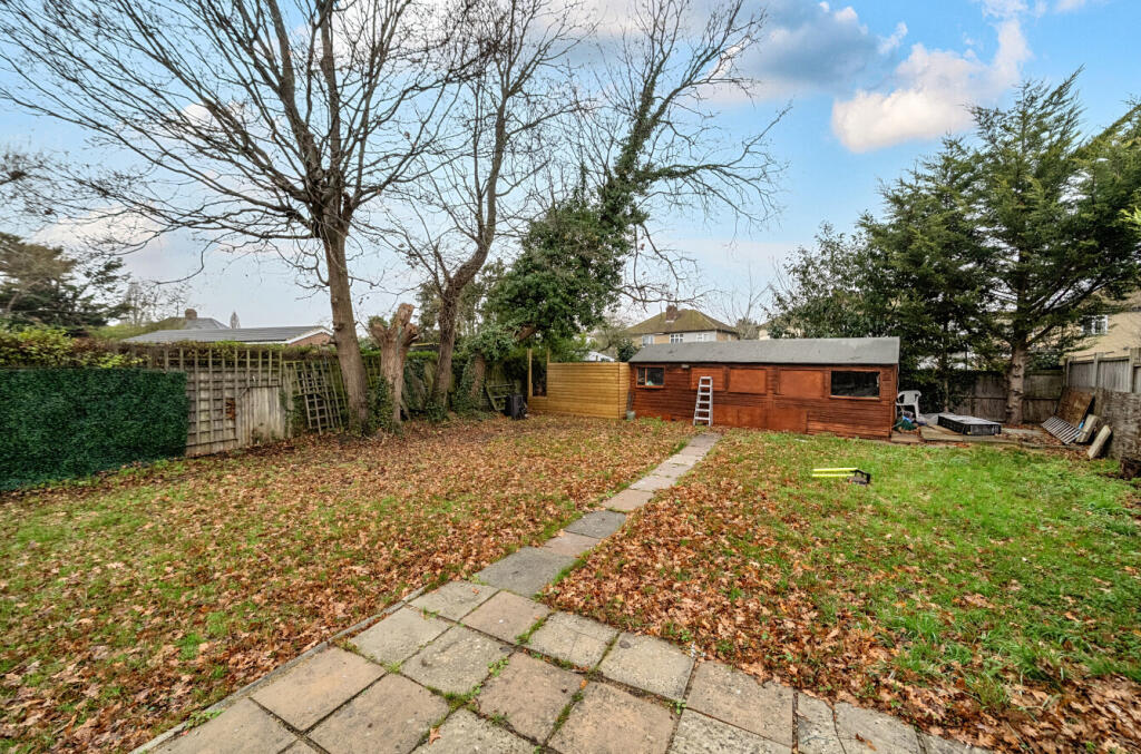 1395679-15-695faf...