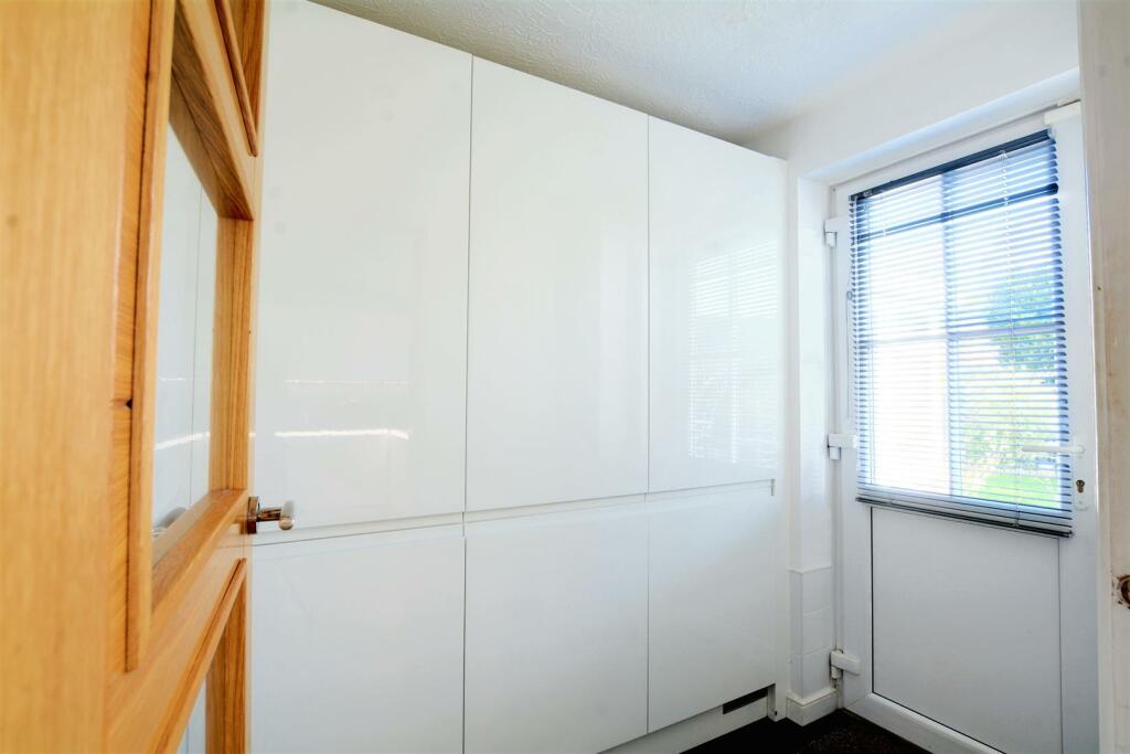 UTILITY ROOM