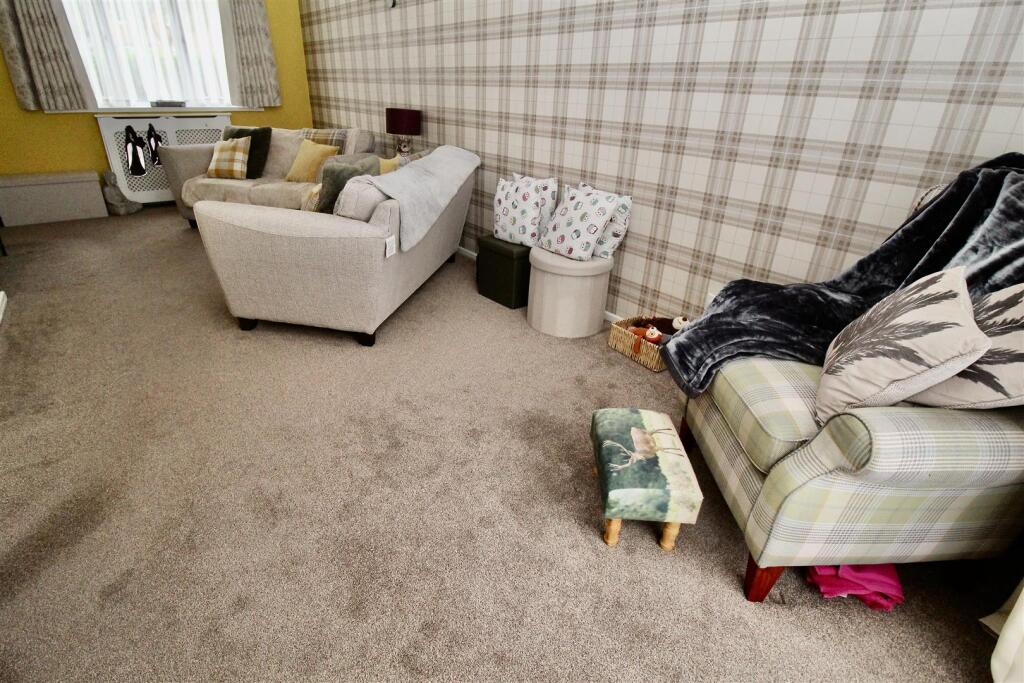 Through Lounge