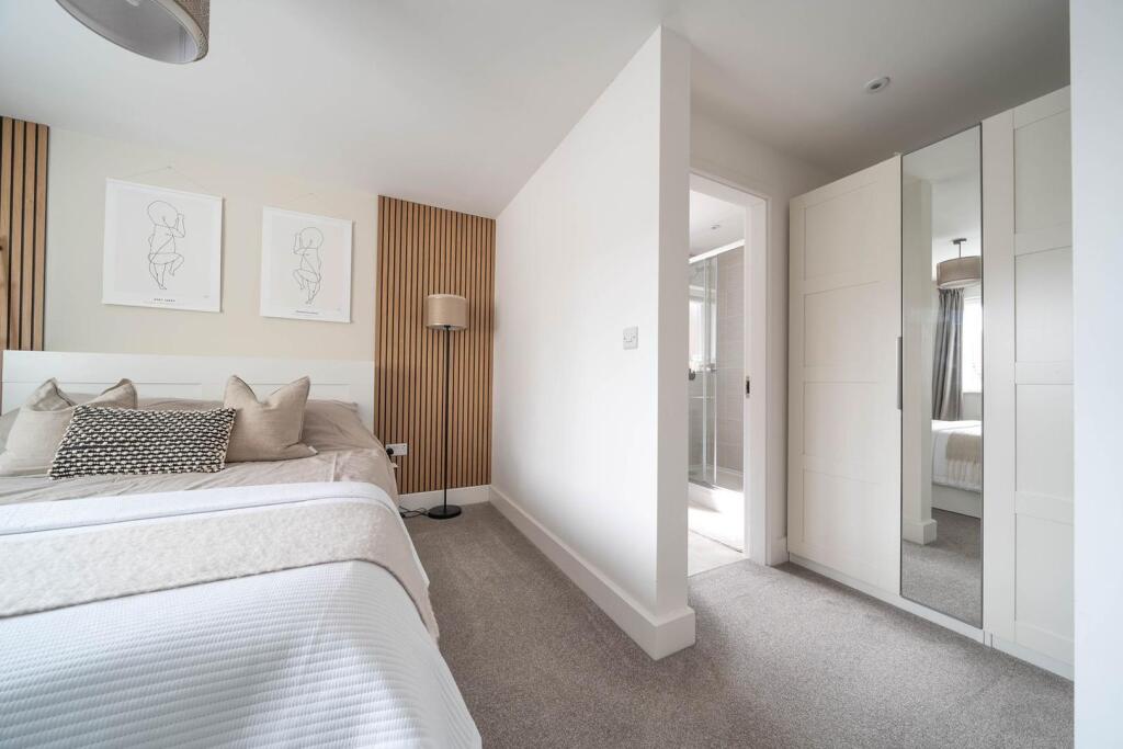 Master En-suite
