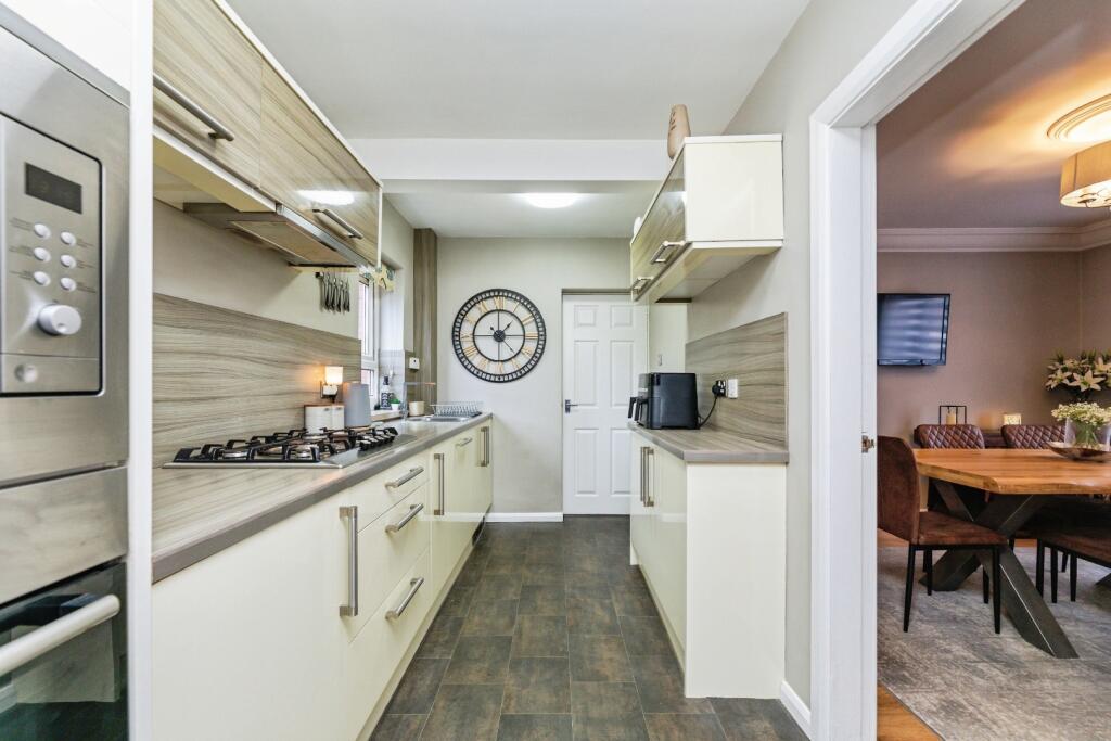 pbox-kitchen-327107.jpg