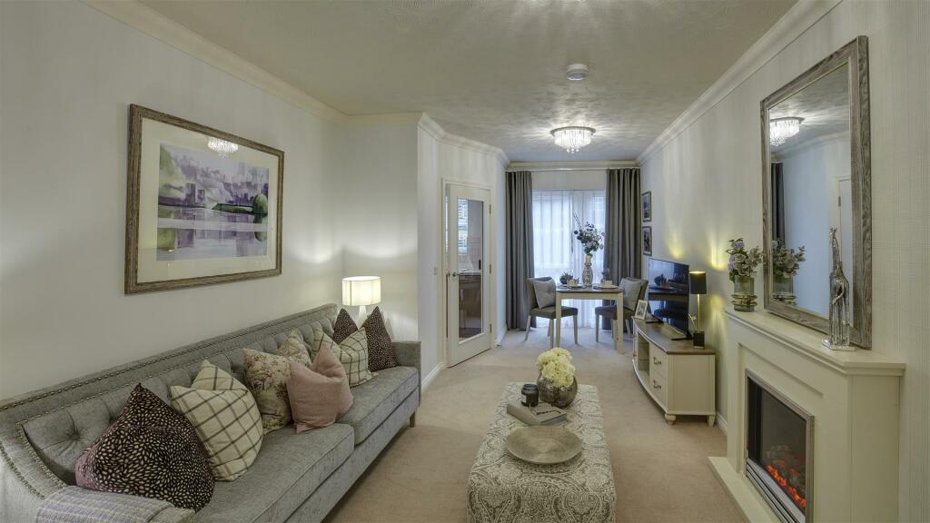 CRL_Stanley Lodge_04.03.22_Living Room_4.jpg