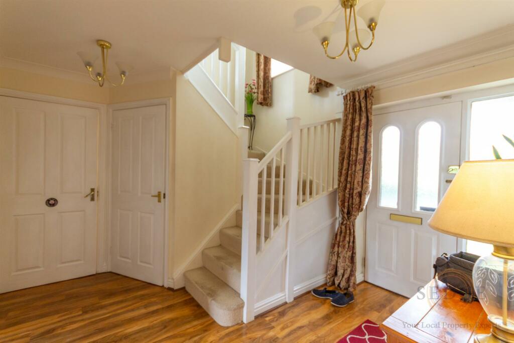 15 st james way -10.jpg