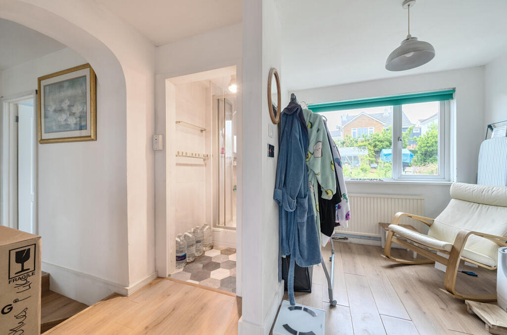 1294372-13-6835e2...