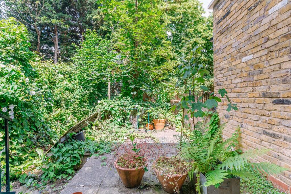 OO_evershot road_davies davies_14.jpg