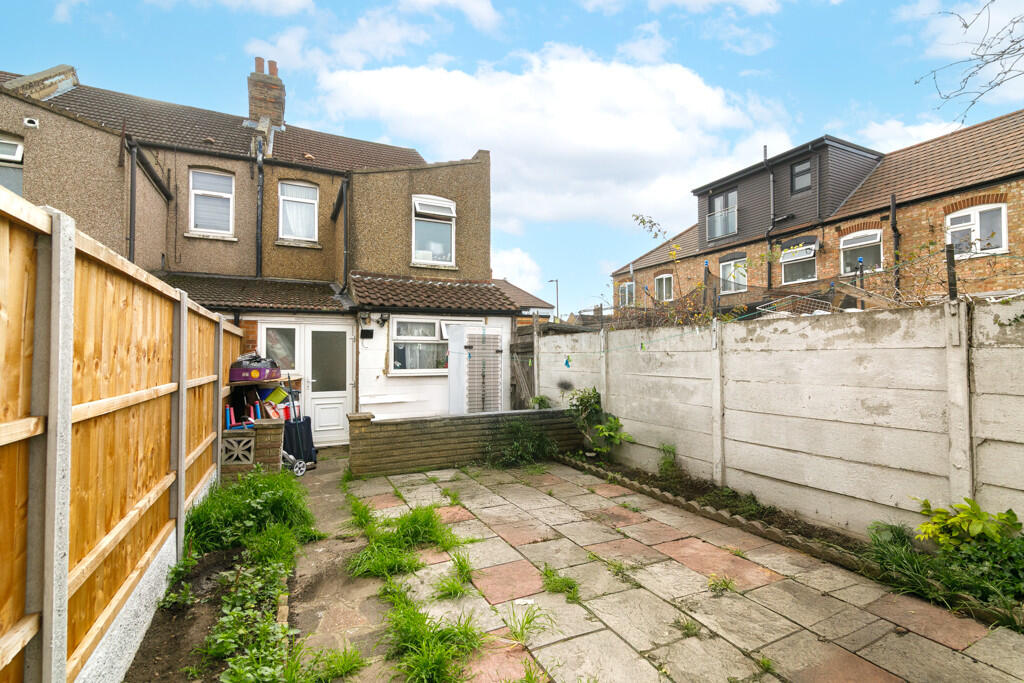 Cornwallis Avenue, London