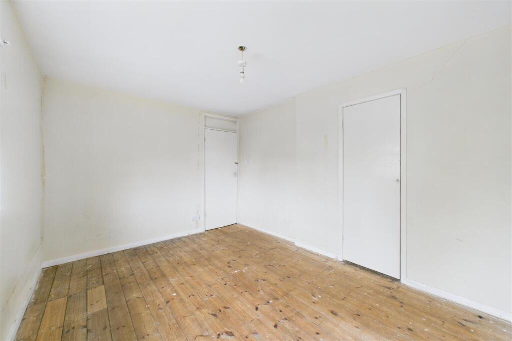 85 Stirtingale Road, Kingsway, Bath BA2 2NG | Free