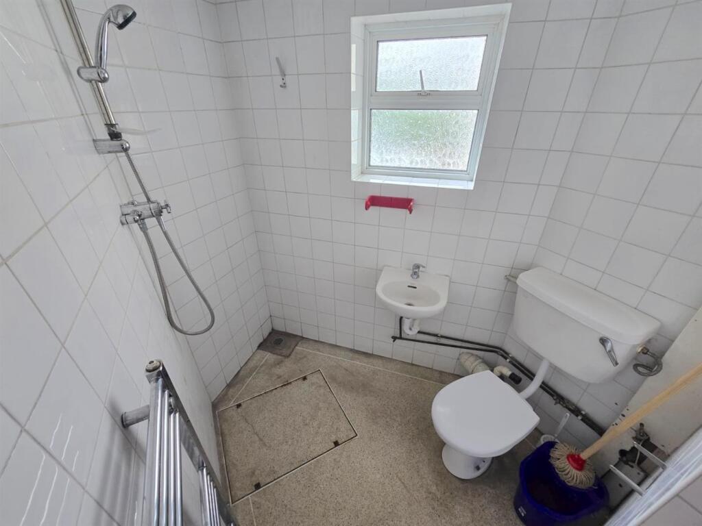 WhatsApp Image 2025-08-21 at 12.33.06 PM.jpeg