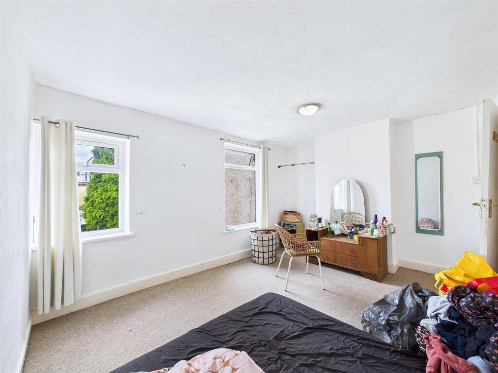 7 - Two bedroom terraced house.jpg