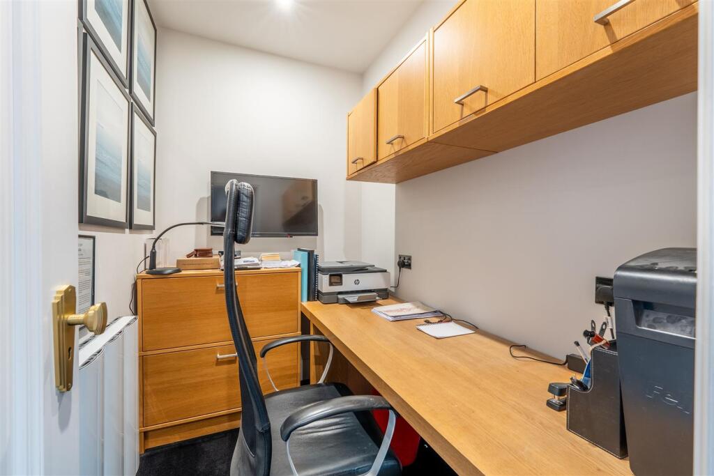 Carnegie Apartments, Dunfermline