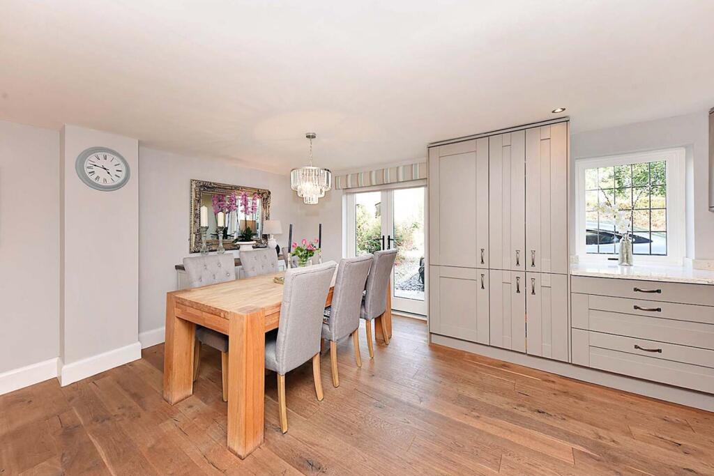 Kitchen/Dining