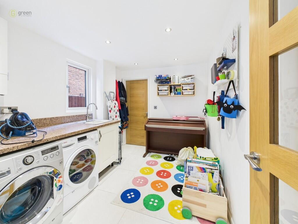 CAM04914G0-PR0194...