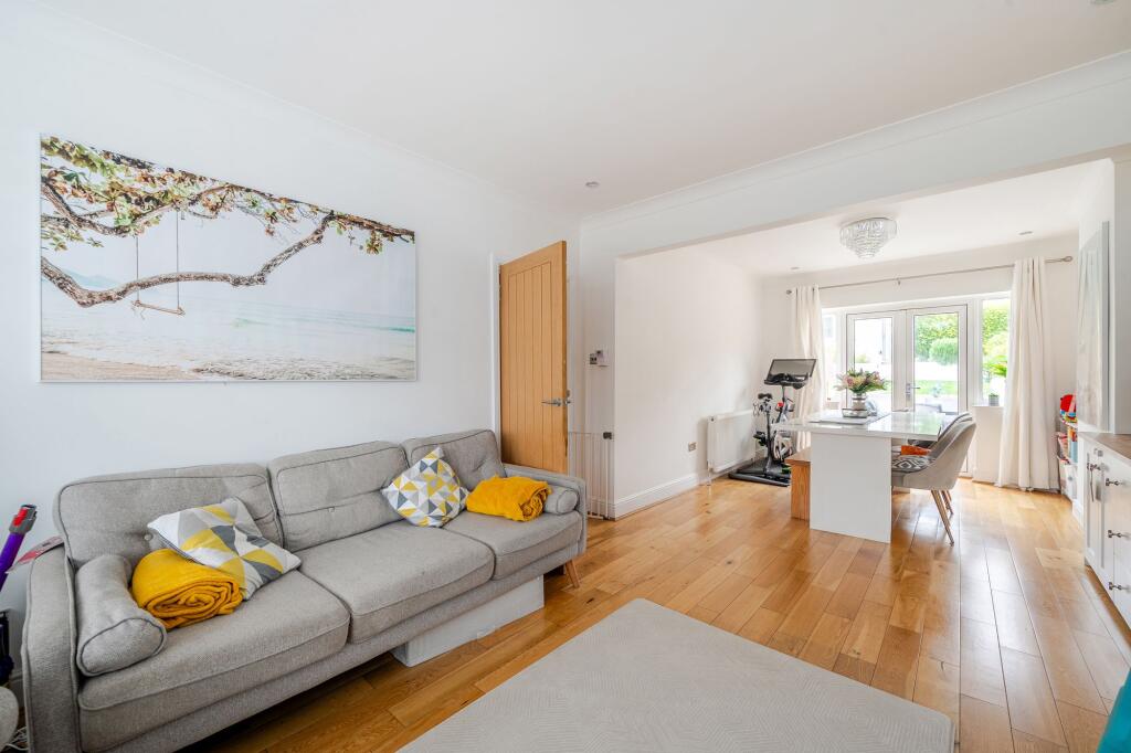 Living Room / Dining Room