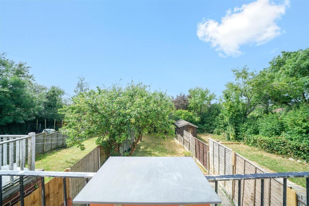 63 Beverley Gardens - 7DYAATGAIcuMjFYHIpZD.jpg