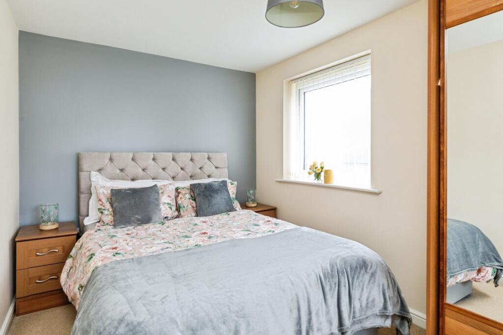 pbox-bedroom-332084.jpg