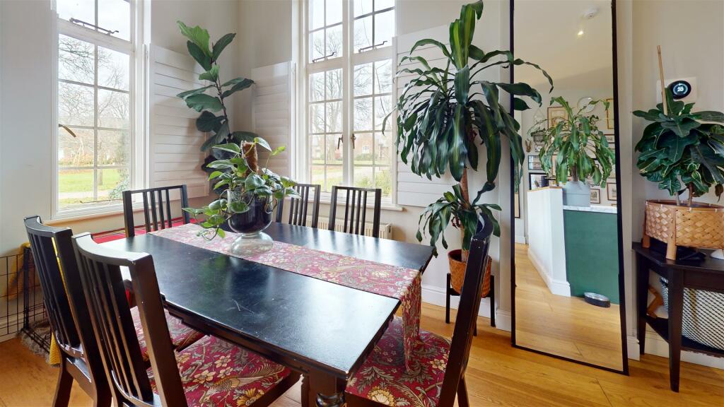 Dining Room.jpg