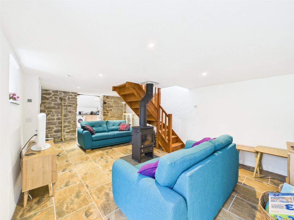 Blackadon Barn