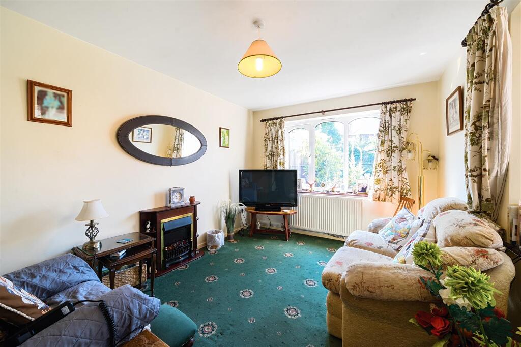 6 Lodge Close, Ashby de la Zouch